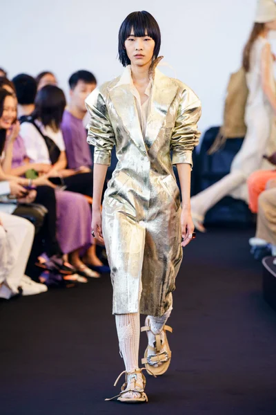 Look 9